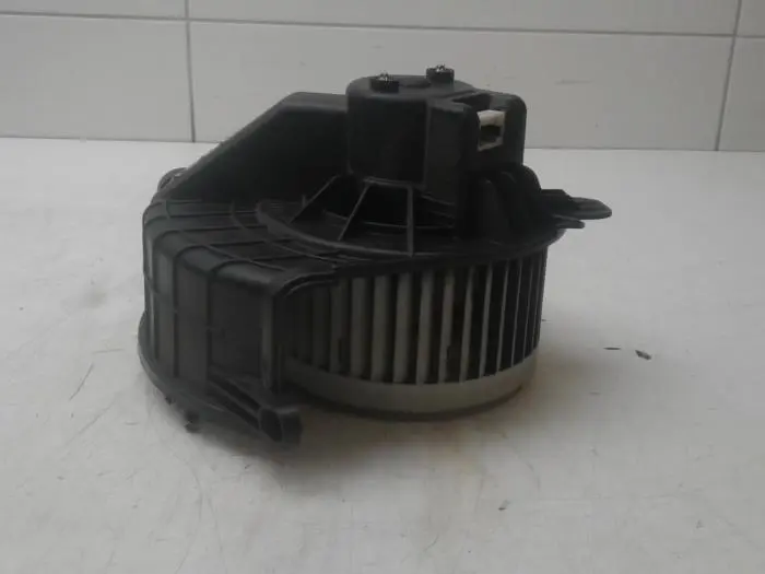 Heating and ventilation fan motor Renault Kangoo
