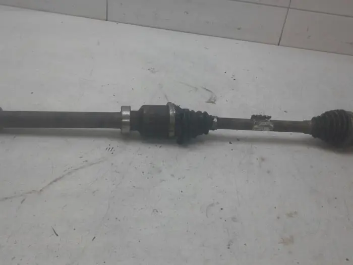 Front drive shaft, right Renault Clio