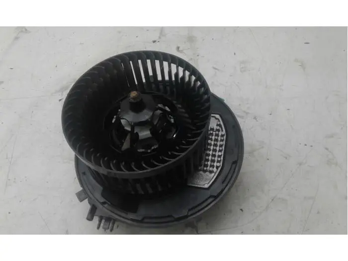 Heating and ventilation fan motor Volkswagen Crafter