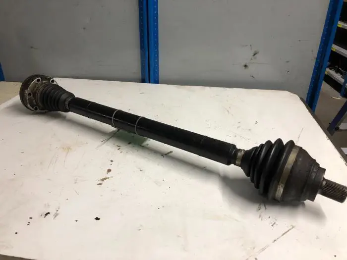 Front drive shaft, right Volkswagen Caddy