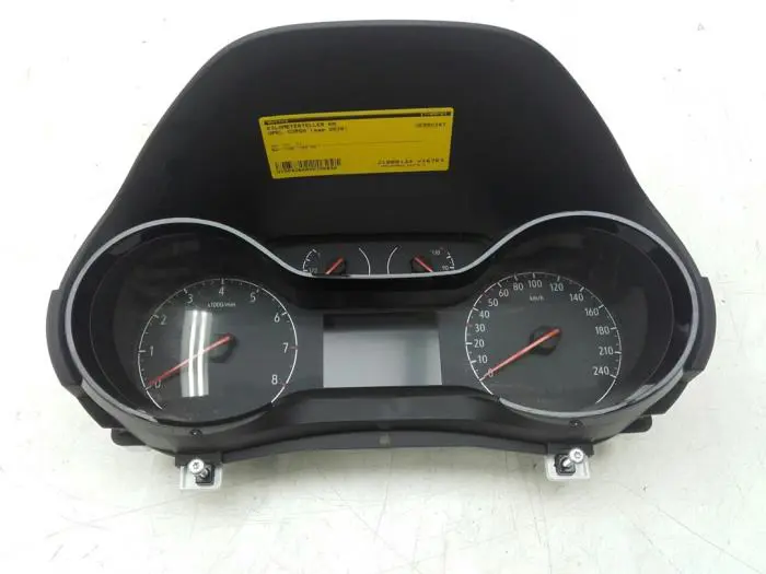 Odometer KM Opel Corsa F 19-