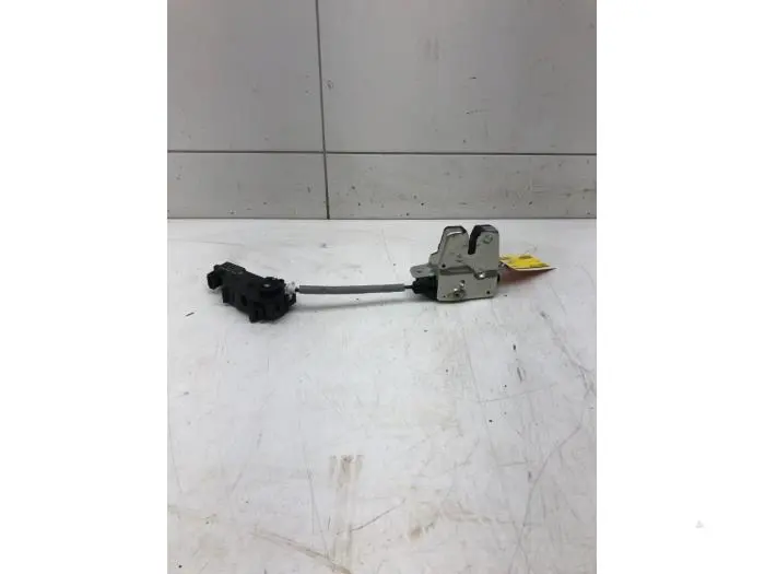 Tailgate lock mechanism Mercedes EQV
