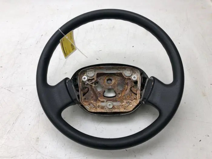 Steering wheel Nissan NT400