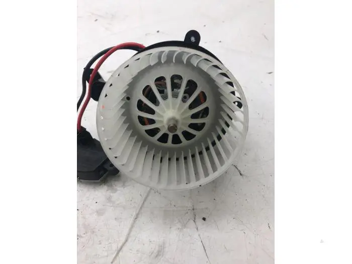 Heating and ventilation fan motor Mercedes EQV