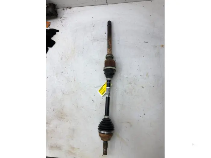 Front drive shaft, right Peugeot 2008