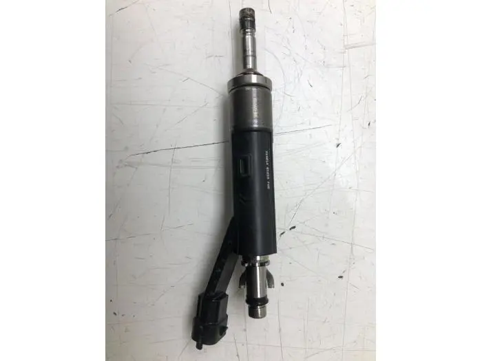 Injector (petrol injection) Opel Corsa