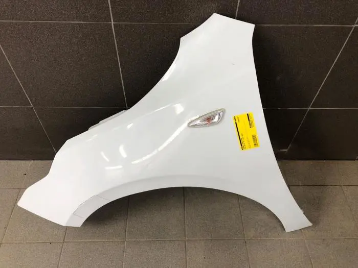 Front wing, left Kia Cee'D