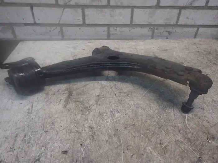 Front wishbone, left Ford Focus 04-