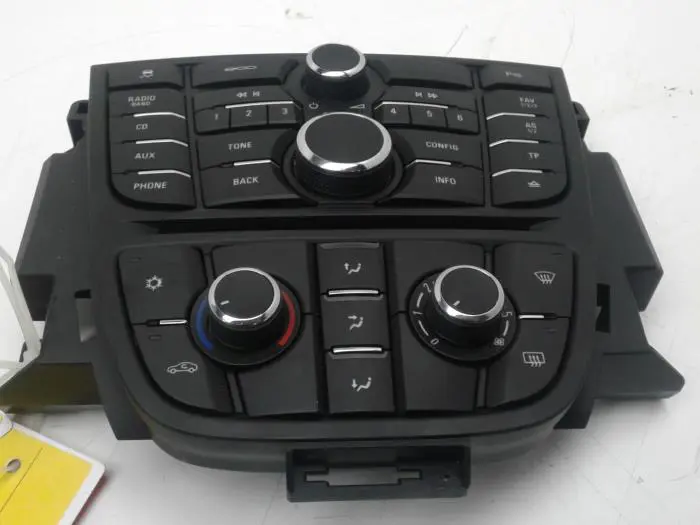 Radio control panel Opel Astra